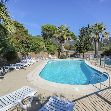 Snug Holiday Home In Bormes Les Mimosas With Pool Exterior photo